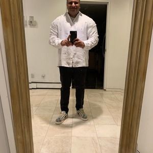 Meet your Posher, Avi